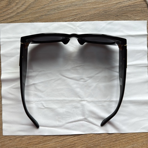 Casablanca ‘Gabrielle’ sunglasses in black main image 9